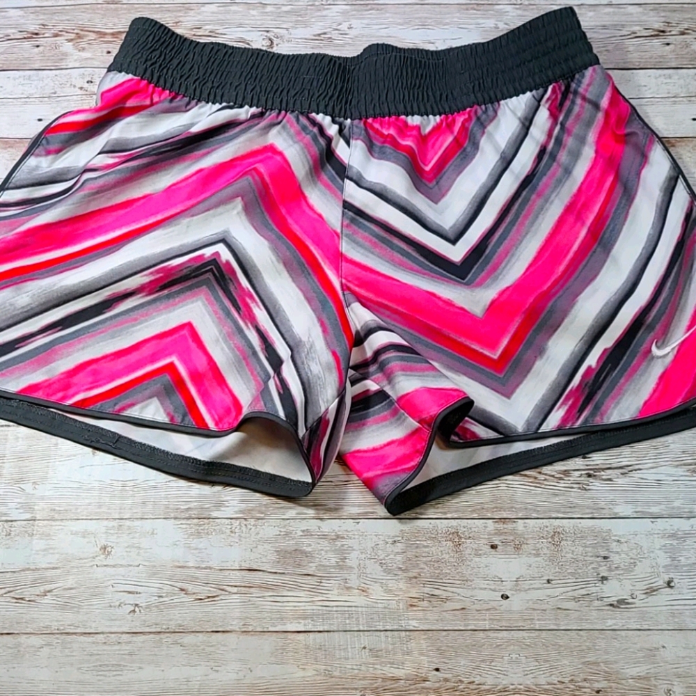 Nike Dri-Fit Girls Athletic Shorts XL Gray